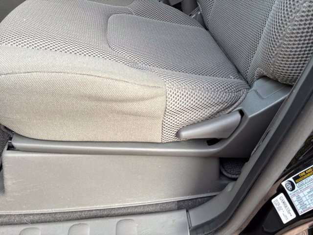 Used 2021 Nissan Frontier SV w/ Midnight Edition Floor Mats AWD/4WD image 14
