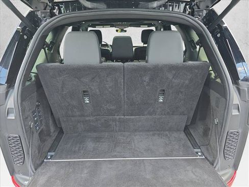 Used 2019 Land Rover Discovery HSE AWD/4WD image 12