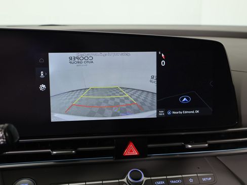 Used 2024 Hyundai Elantra SEL w/ Convenience Package image 6