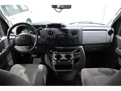 Used 2012 Ford E-350 and Econoline 350 XLT image 24