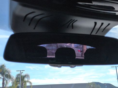 Used 2023 BMW i4 eDrive35 image 27