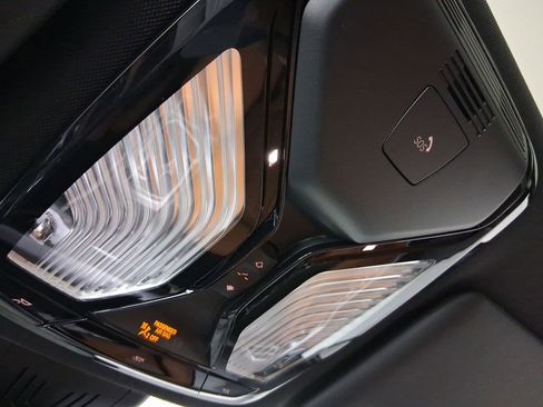 Certified 2025 BMW M440i image 25