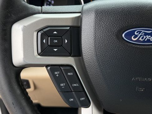Used 2017 Ford F250 Lariat w/ Chrome Package AWD/4WD image 16