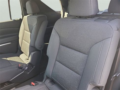 New 2026 Chevrolet Traverse LT w/ Driver Confidence Package image 14