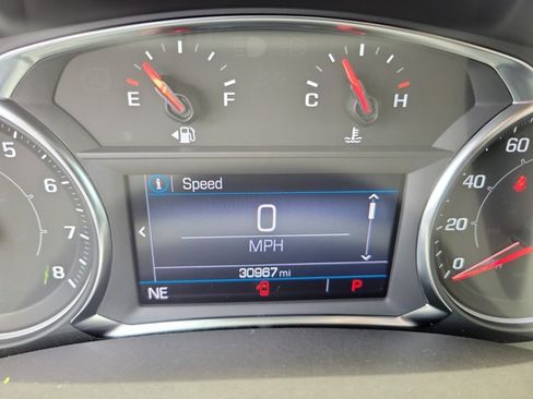 Used 2024 GMC Terrain SLE w/ Driver Convenience Package FWD image 29