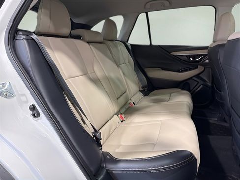 Used 2025 Subaru Outback Limited image 29