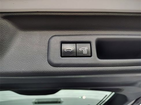 Used 2023 Toyota Sequoia Limited image 40