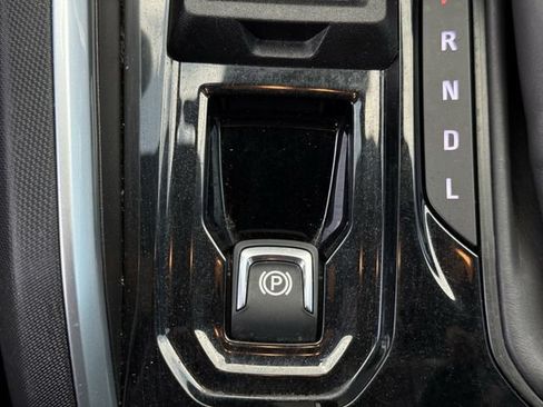Certified 2024 Chevrolet Colorado LT w/ LT Convenience Package II RWD image 20