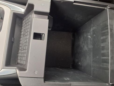 Used 2023 Ford Explorer Limited w/ Equipment Group 301A image 23