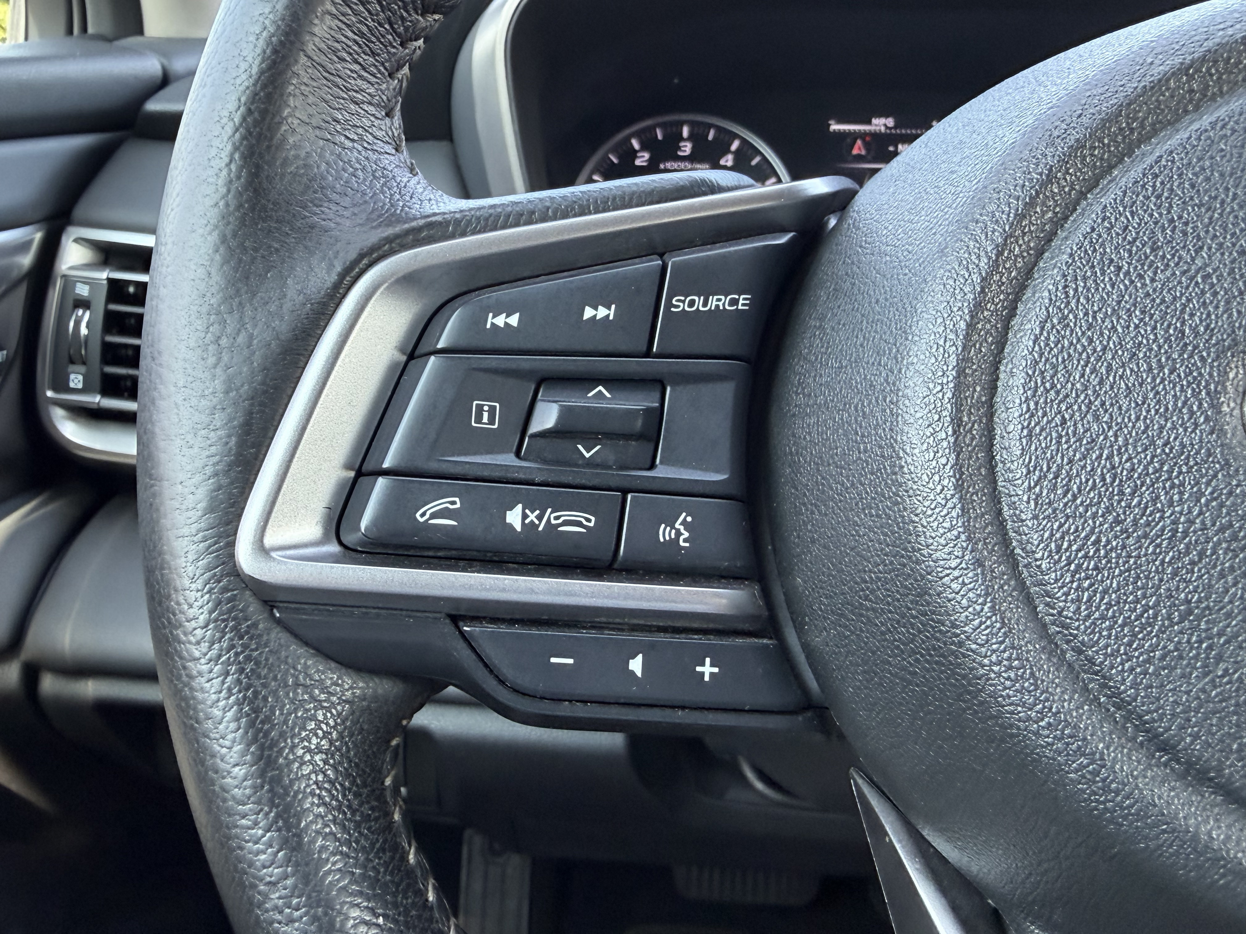 Used 2024 Subaru Outback Limited XT AWD/4WD image 26