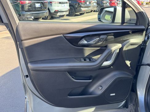 Used 2023 Chevrolet Blazer Premier image 14