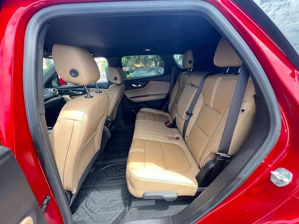 Used 2021 Chevrolet Blazer Premier w/ Driver Confidence II Package FWD image 13