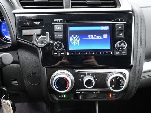 Used 2017 Honda Fit LX image 4