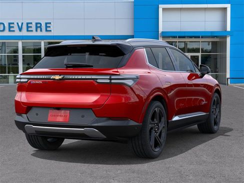 New 2025 Chevrolet Equinox EV LT image 4