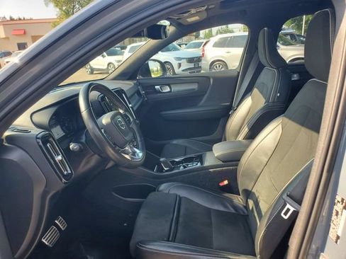 Used 2021 Volvo XC40 T5 R-Design AWD/4WD image 14