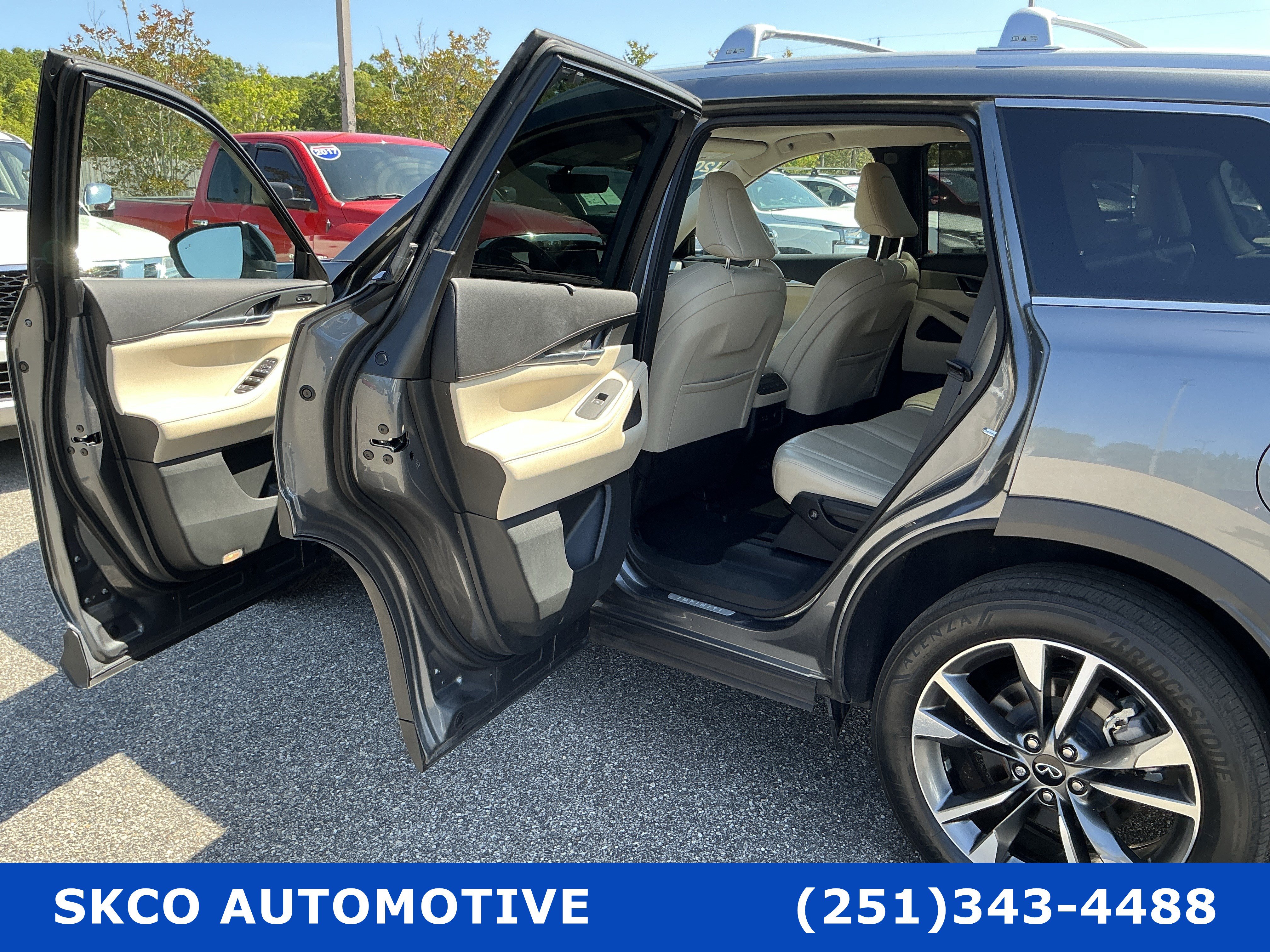 Used 2023 INFINITI QX60 Luxe w/ Cargo Package FWD image 28