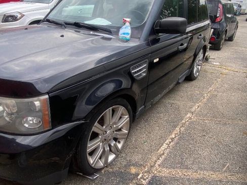 Used 2009 Land Rover Range Rover Sport Supercharged image 2
