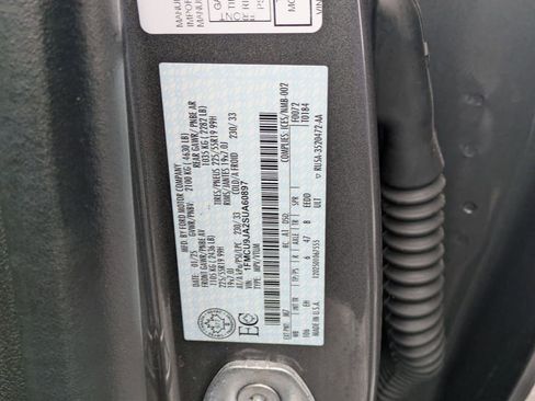 Used 2025 Ford Escape Platinum image 24