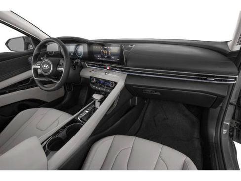 Used 2023 Hyundai Elantra Limited w/ Preferred Accessory Package FWD image 18