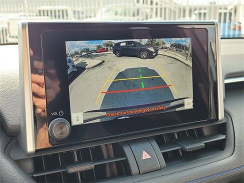 Used 2024 Toyota RAV4 SE image 25