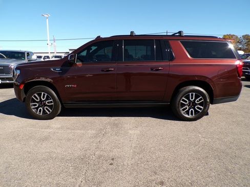 Used 2023 GMC Yukon XL AT4 w/ AT4 Premium Plus Package image 2