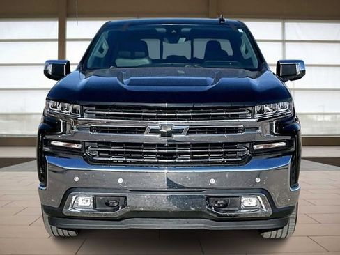 Used 2019 Chevrolet Silverado 1500 LTZ w/ LTZ Premium Package image 3