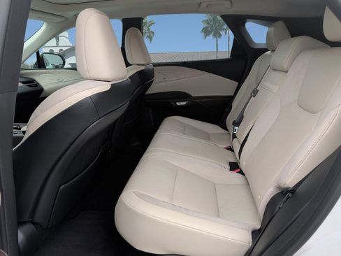 Certified 2024 Lexus RX 350 FWD w/ Convenience Package image 24