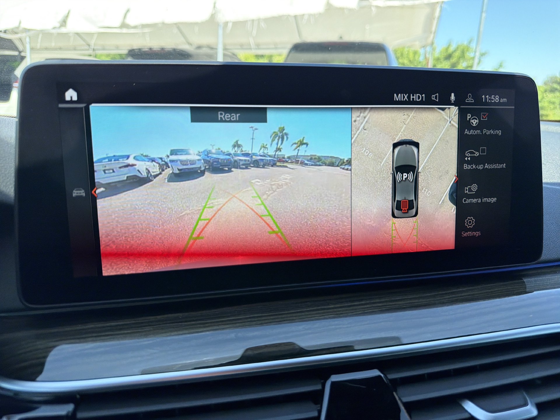 Used 2021 BMW 530i w/ Premium Package RWD image 27