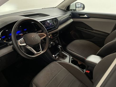 Used 2023 Volkswagen Taos SE w/ Black Wheel Package image 7