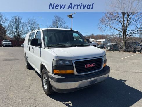 Used 2023 GMC Savana 2500 w/ Driver Convenience Package image 2