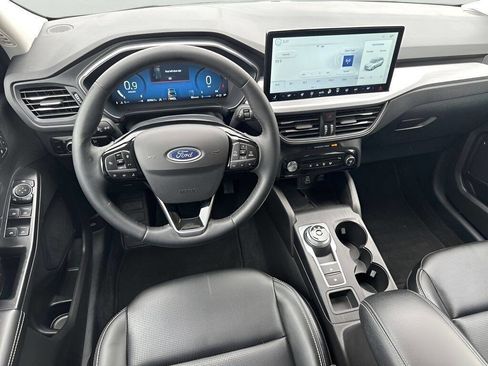 Used 2025 Ford Escape Platinum AWD/4WD image 23