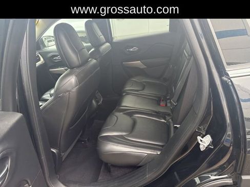 Used 2018 Jeep Cherokee Limited AWD/4WD image 20
