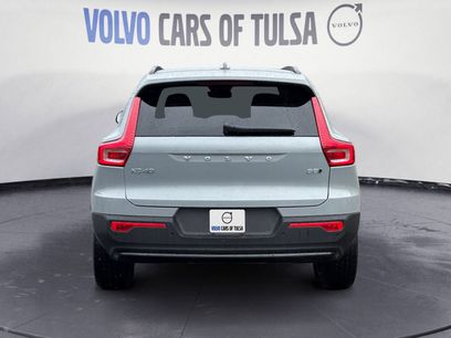 New 2026 Volvo XC40 B5 Plus w/ Protection Package Premier