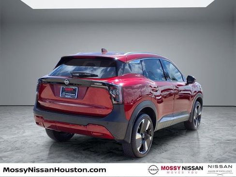 Certified 2025 Nissan Kicks SR image 7