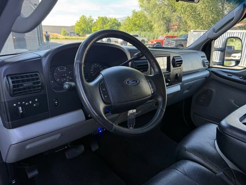 Used 2006 Ford F350 XLT AWD/4WD image 23