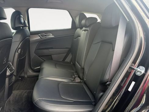 Certified 2023 Kia Sportage EX AWD/4WD image 13
