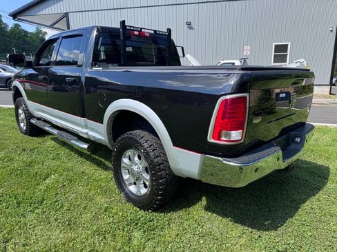 Used 2015 RAM 2500 Laramie AWD/4WD image 3