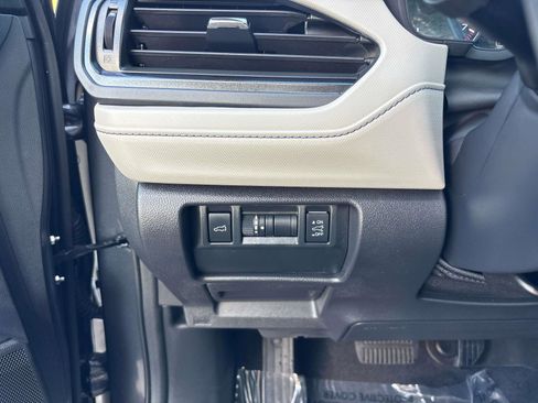 Certified 2025 Subaru Forester Premium image 22