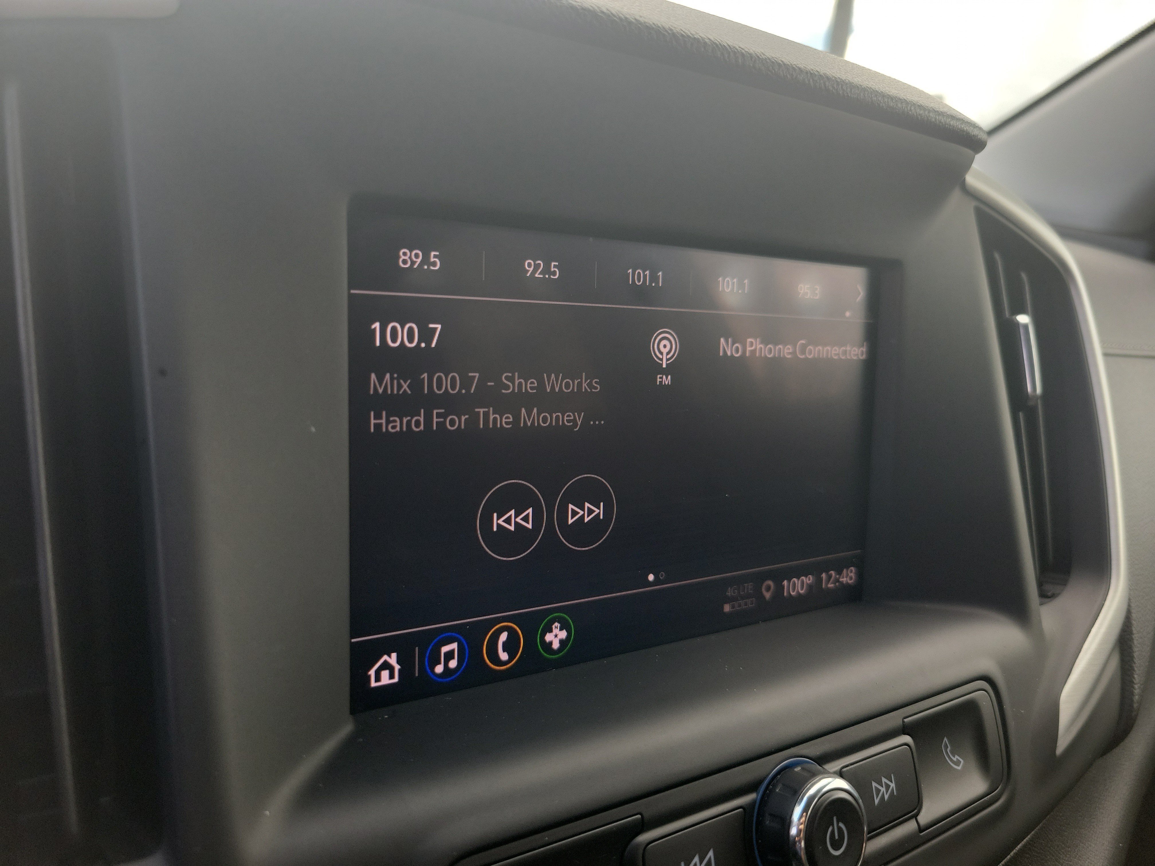 Used 2023 GMC Terrain SLE w/ Driver Convenience Package FWD image 19