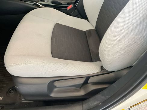 Certified 2020 Toyota Corolla SE w/ SE Preferred Package image 12