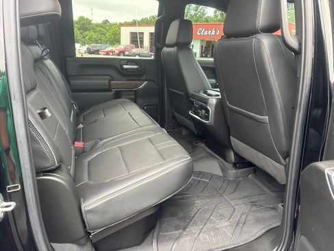 Used 2023 Chevrolet Silverado 3500 High Country w/ Technology Package AWD/4WD image 8
