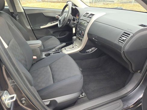 Used 2010 Toyota Corolla S image 6