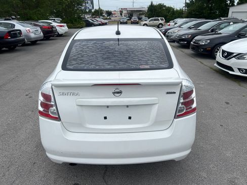 Used 2012 Nissan Sentra 2.0 SR w/ Special Edition Pkg FWD image 7