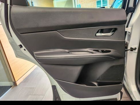 Used 2025 Nissan Murano SV AWD/4WD image 20