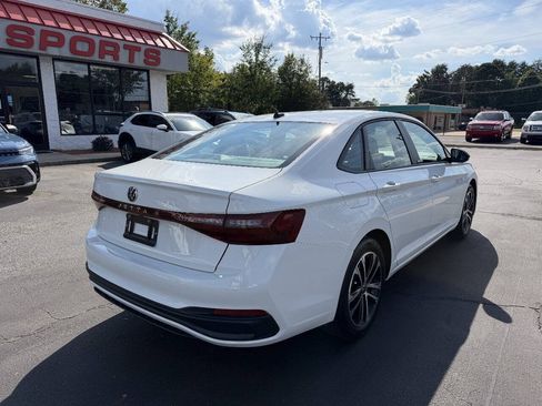 Used 2025 Volkswagen Jetta Sport FWD image 7