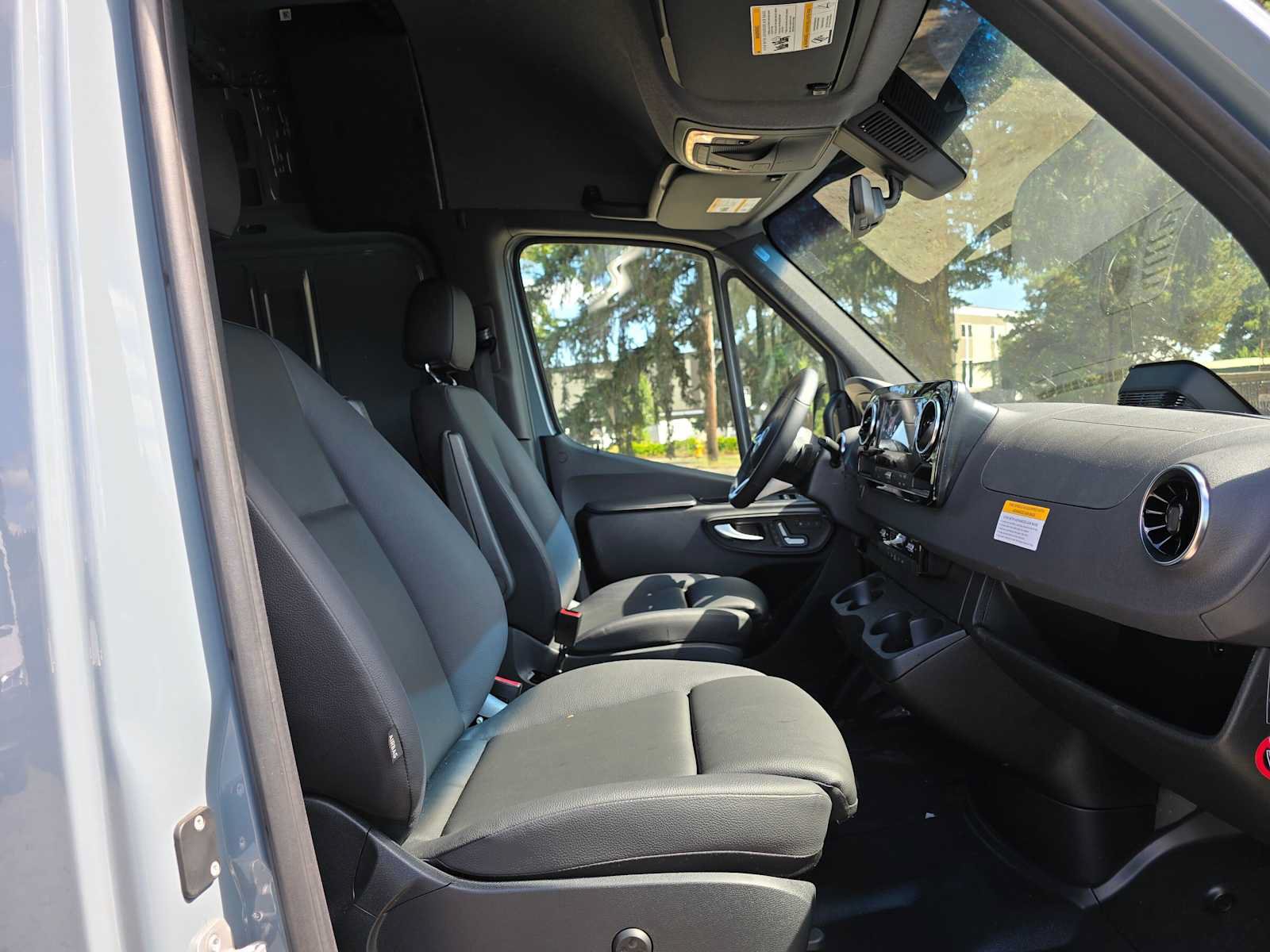 Used 2026 Mercedes-Benz Sprinter 2500 image 11