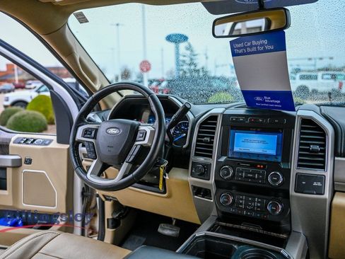 Certified 2019 Ford F350 Lariat w/ Chrome Package image 15