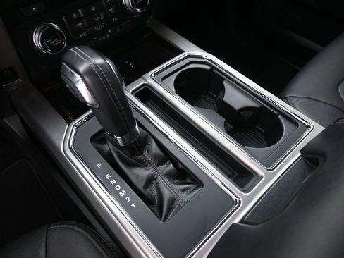 Used 2015 Ford F150 Platinum w/ Trailer Tow Package image 33