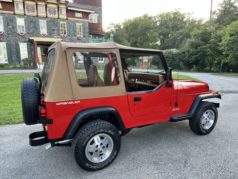 Used 1995 Jeep Wrangler Rio Grande AWD/4WD image 11