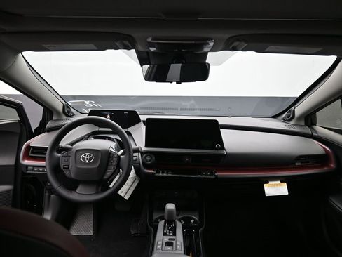 New 2026 Toyota Prius Plug-In Hybrid image 10